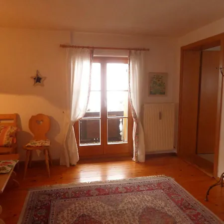 Ferienwohnung Am Buchenweg Apartamento *